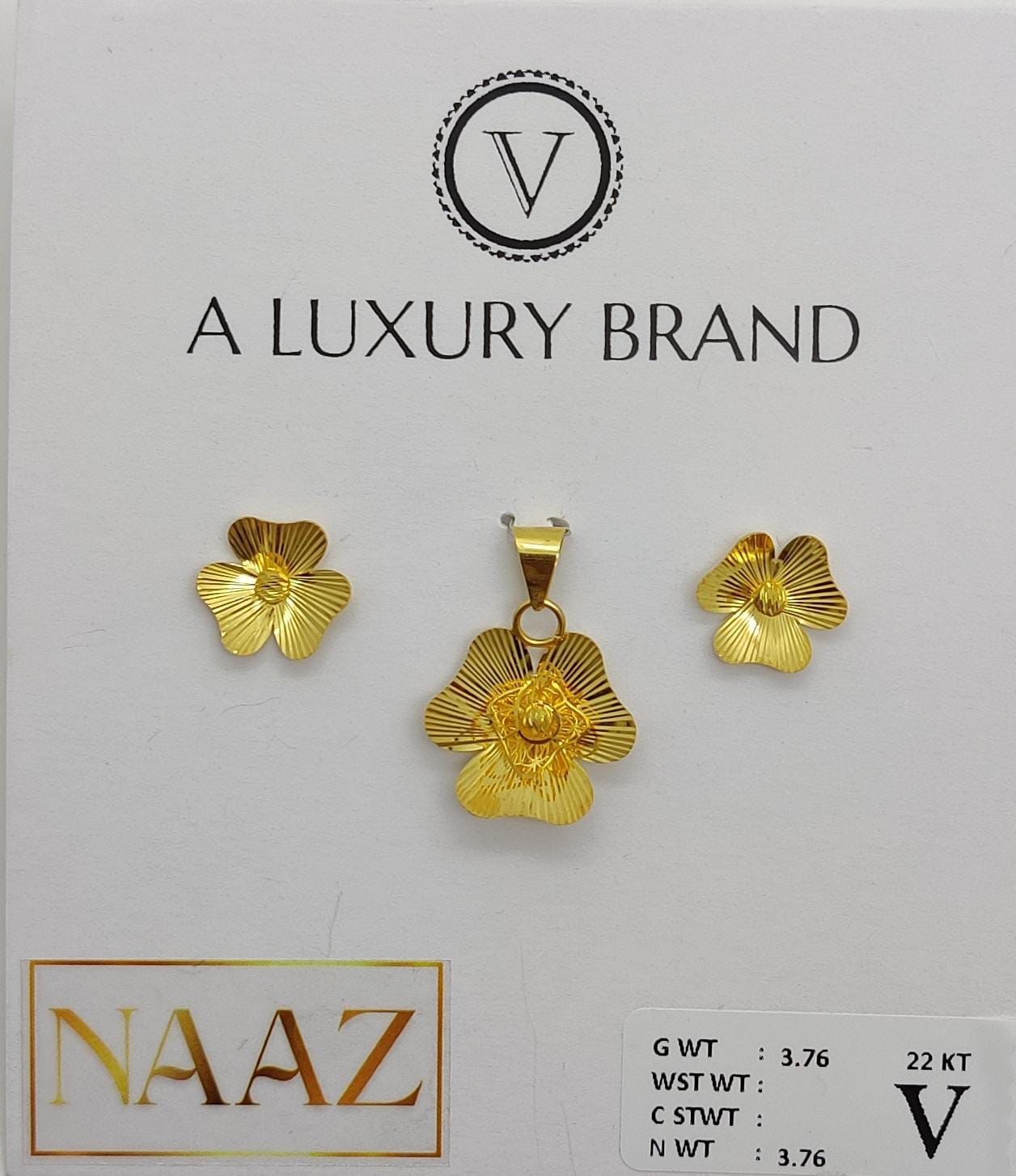 NAAZ Pendant Set