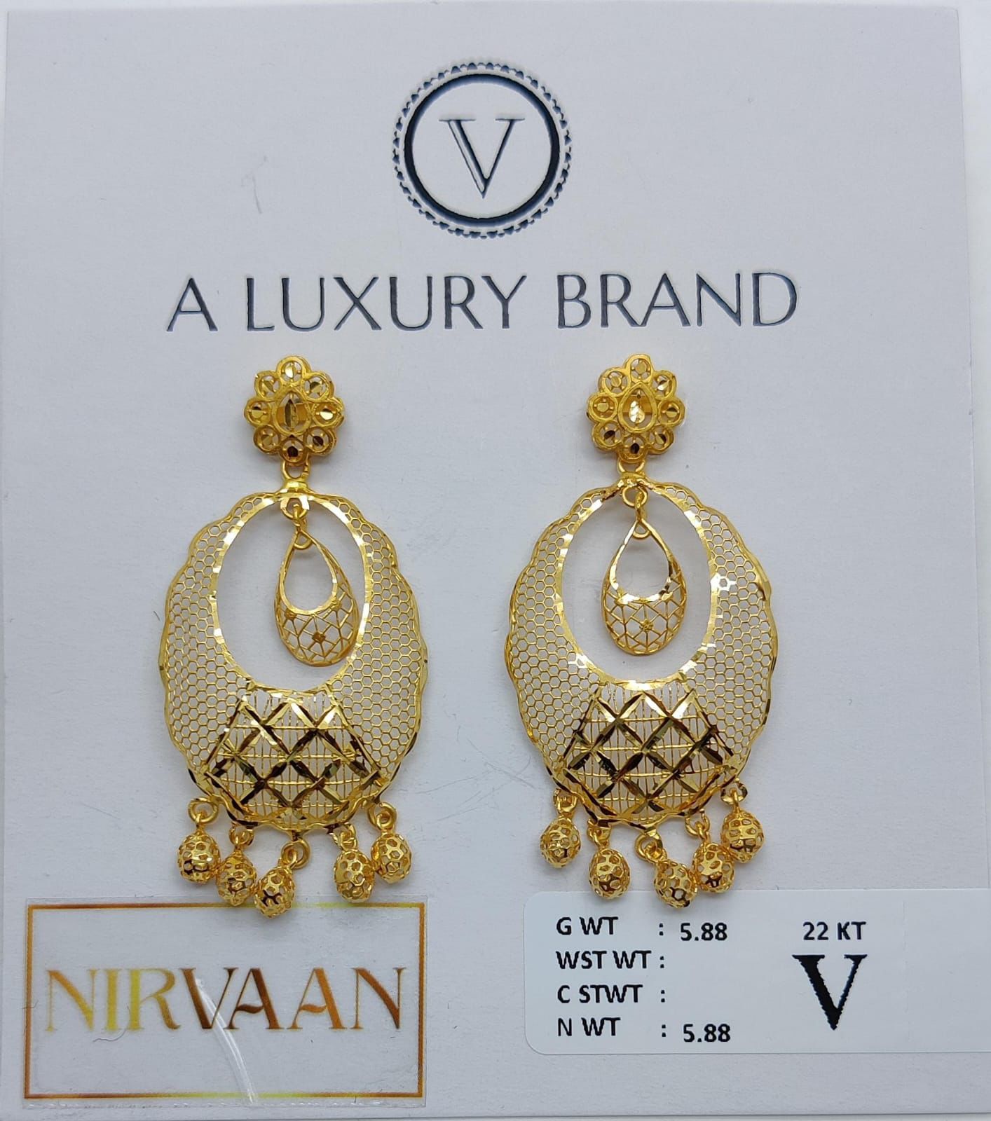 NIRVAAN EARRINGS
