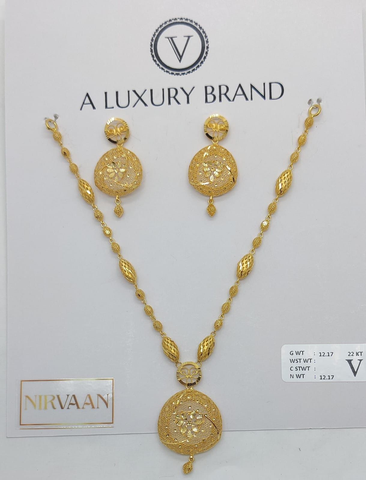 Nirvaan Floral Set