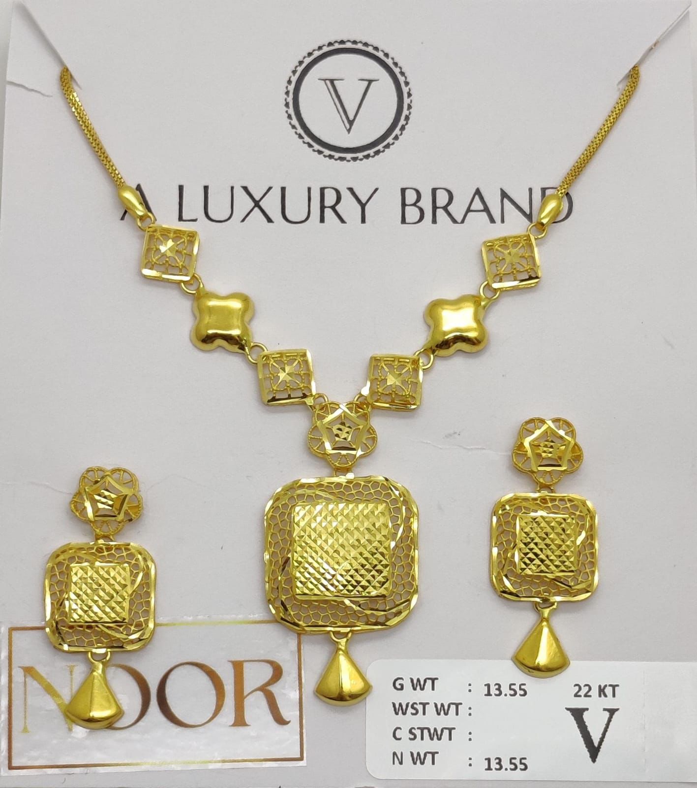 Noor Chain Set
