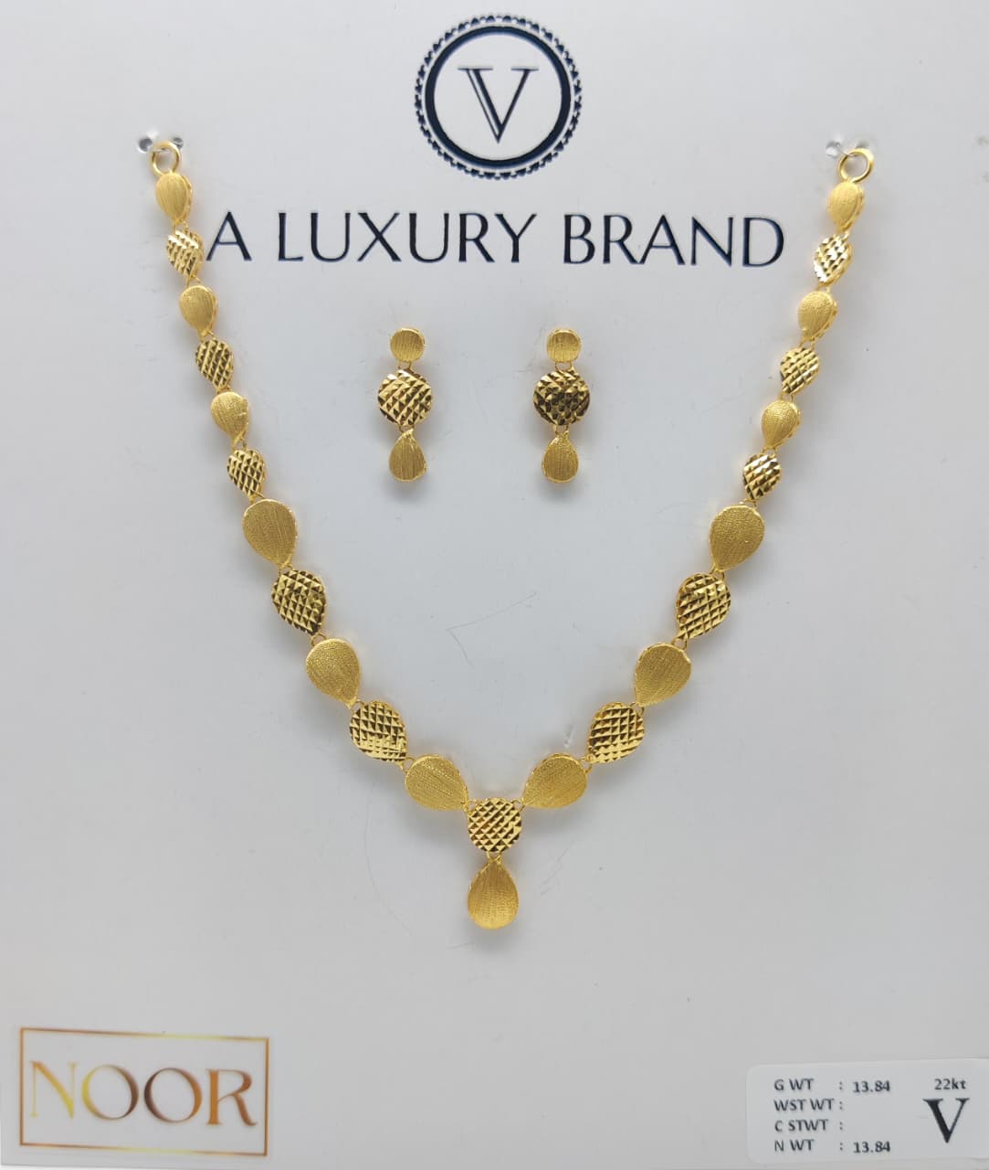 Noor Necklace Set
