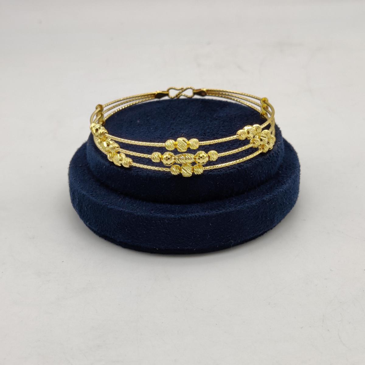 String Kada