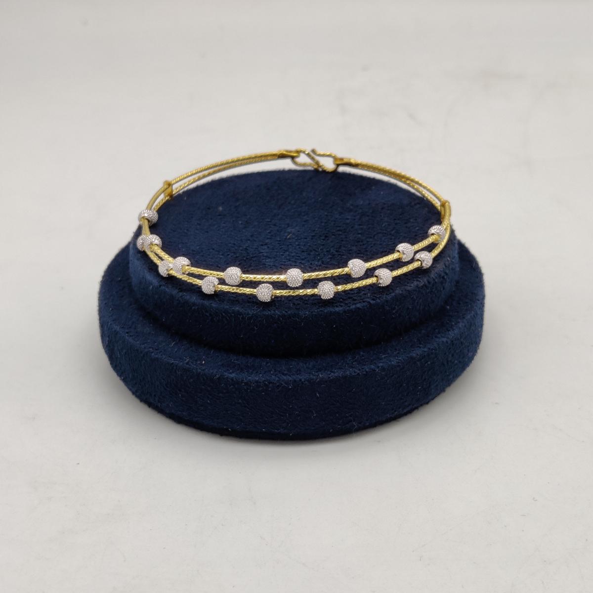 String Kada