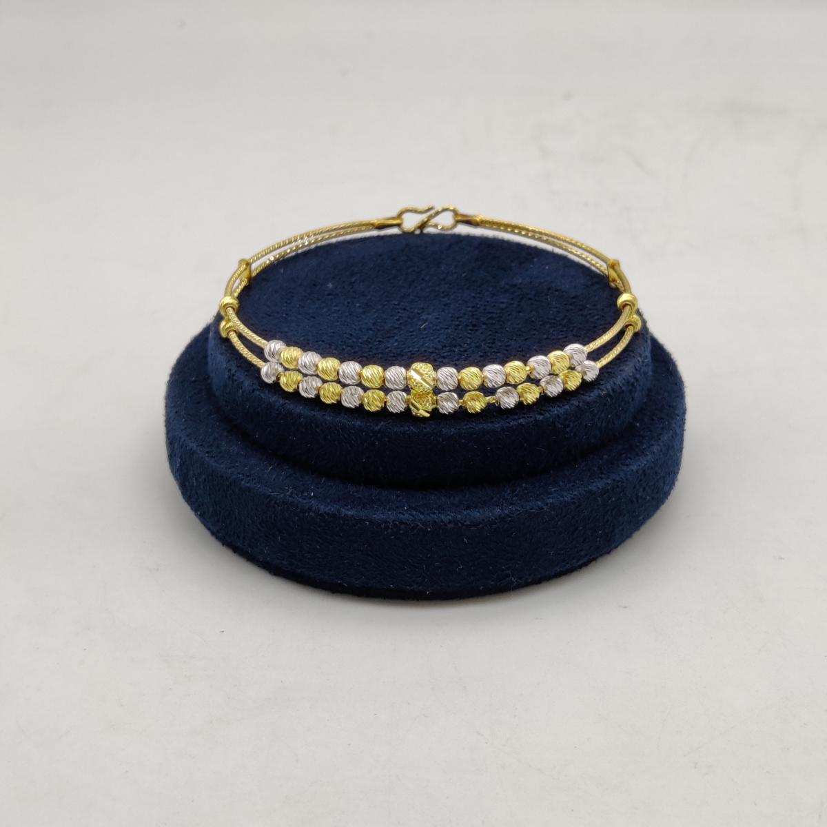 String Kada